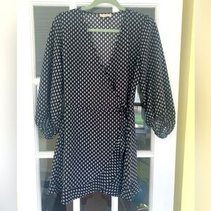 LOFT Black and White Patterned mini dress